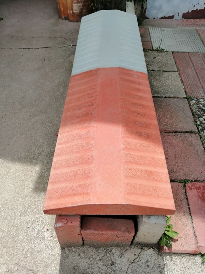Boyutları 50 X 28 X 5